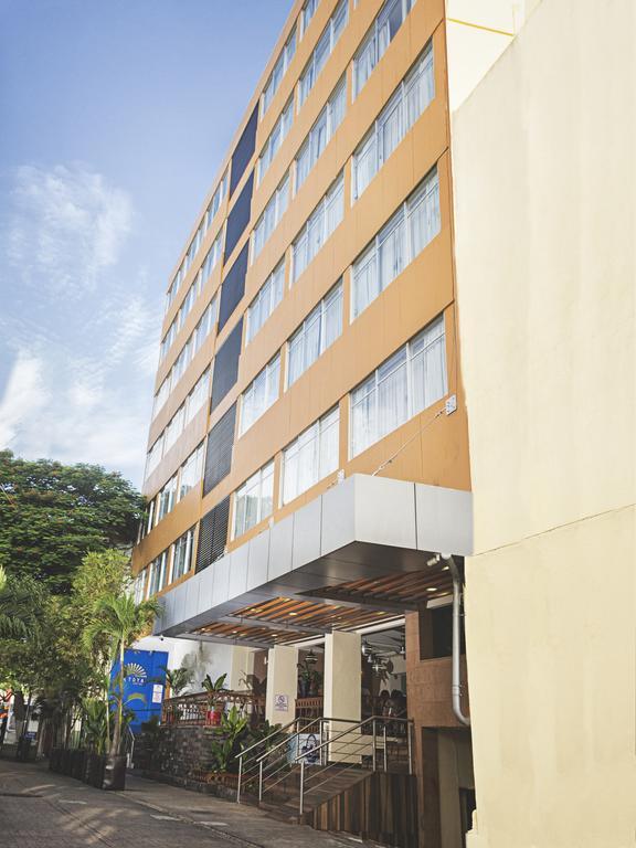 比亚埃尔莫萨米拉弗洛雷斯酒店 外观 照片