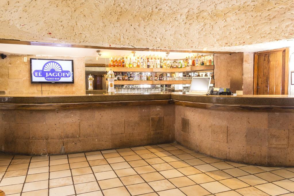 比亚埃尔莫萨米拉弗洛雷斯酒店 外观 照片